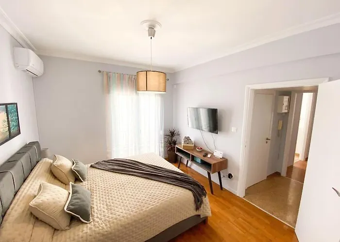 6Th Floor Apartment In Victoria Square